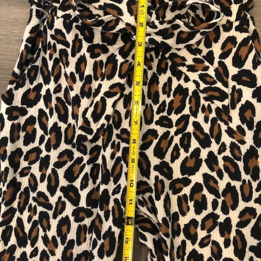 Day Trip‎ Small Ribbed Leopard Print Paperbag Pant - Picture 5 of 7